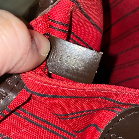 Louis Vuitton Damier Neverfull MM - Picture 9 of 12
